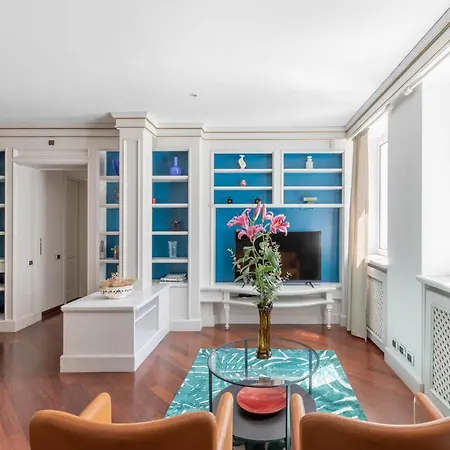 Iflat Margutta Colors On Canvas Apartment